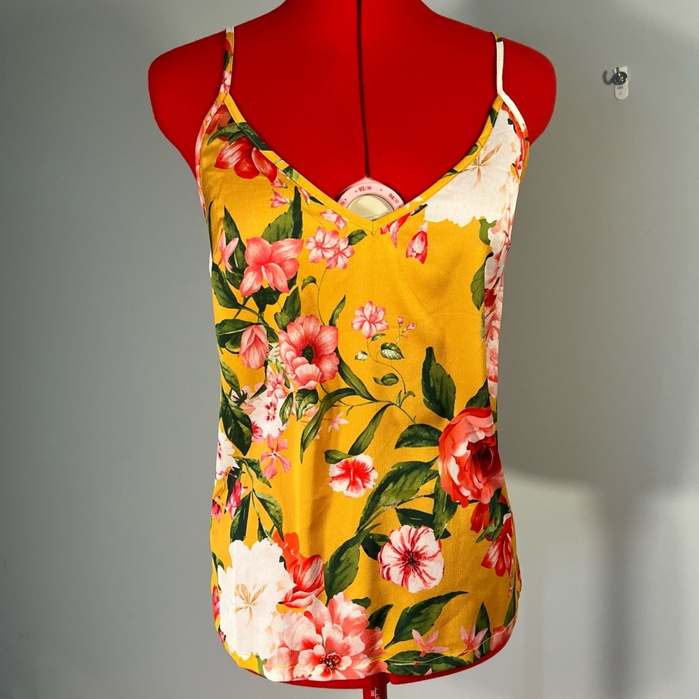Floral Top with adjustable straps - S - Picture 7 of 9